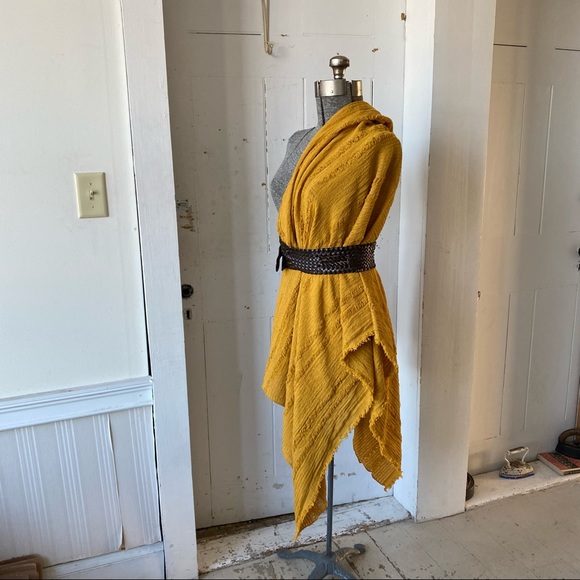 Time & Tru Golden Mustard Woven Scarf - Picture 2 of 10